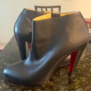AUTHENTIC Christian LOUBOUTIN booties 41 1/2